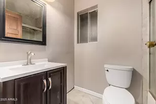 3859 E Aster Dr, Phoenix, AZ 85032 - Photo 10