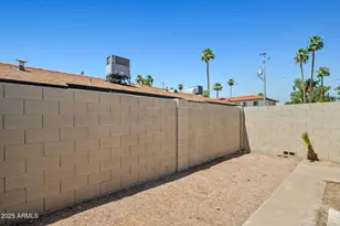 528 E Pierson St, Phoenix, AZ 85012 - Photo 28