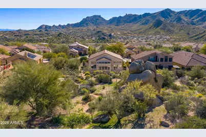 11528 E Ranch Gate Road, Scottsdale, AZ 85255 - Photo 8