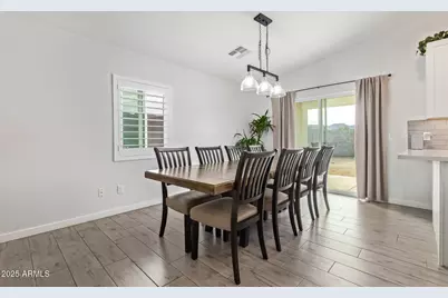 723 E Desert Drive S, Phoenix, AZ 85042 - Photo 12