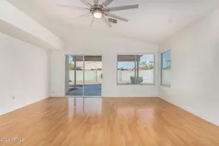 8338 W Paradise Dr, Peoria, AZ 85345 - Photo 10