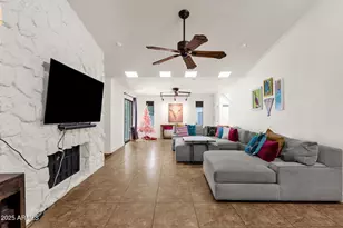 89 N Riata St, Gilbert, AZ 85234 - Photo 10