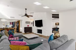 89 N Riata St, Gilbert, AZ 85234 - Photo 12