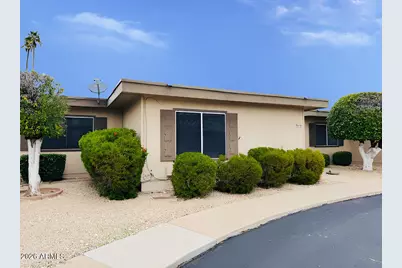13705 N 98th Avenue #B, Sun City, AZ 85351 - Photo 2