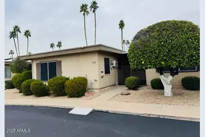 13705 N 98th Avenue #B, Sun City, AZ 85351 - Photo 2