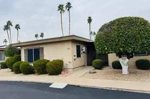 13705 N 98th Ave, Sun City, AZ 85351 - Photo 2