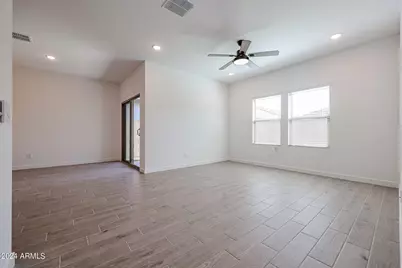 7811 N 79th Drive, Glendale, AZ 85303 - Photo 10