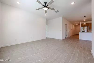 7811 N 79th Drive, Glendale, AZ 85303 - Photo 8