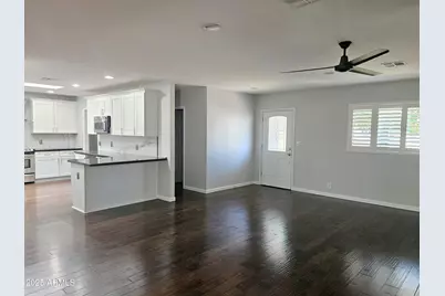 4139 E Clarendon Avenue, Phoenix, AZ 85018 - Photo 2