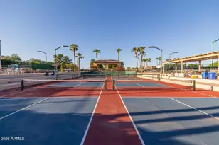 8935 W Kerry Ln, Peoria, AZ 85382 - Photo 44