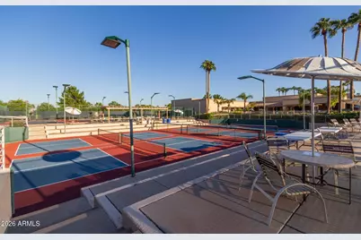 8935 W Kerry Lane, Peoria, AZ 85382 - Photo 46