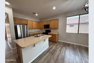 11940 W Alvarado Road, Avondale, AZ 85392 - Photo 2