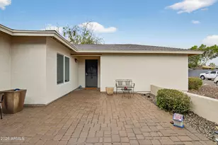 1128 E Rowlands Ln, Phoenix, AZ 85022 - Photo 1