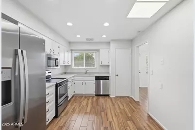 10331 W Twin Oaks Drive, Sun City, AZ 85351 - Photo 10