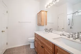 1018 W Libra Dr, Tempe, AZ 85283 - Photo 14
