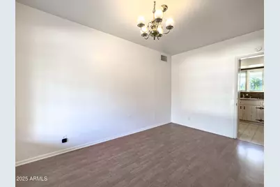 41 E Myrtle Avenue, Phoenix, AZ 85020 - Photo 8