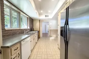 41 E Myrtle Ave, Phoenix, AZ 85020 - Photo 12