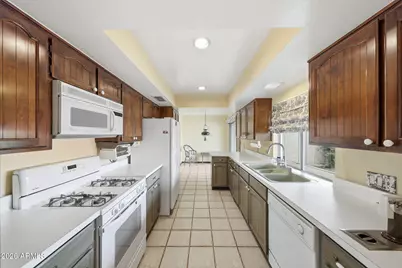 1002 W Solar Drive, Phoenix, AZ 85021 - Photo 8