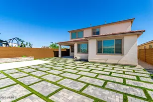 8773 W Medlock Dr, Glendale, AZ 85305 - Photo 32