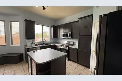 16811 W Tonbridge Street, Surprise, AZ 85374 - Photo 10