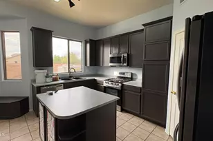 16811 W Tonbridge St, Surprise, AZ 85374 - Photo 10