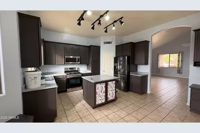 16811 W Tonbridge Street, Surprise, AZ 85374 - Photo 8