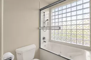 6832 S 38th Pl, Phoenix, AZ 85042 - Photo 30