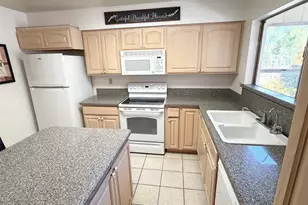 923 S Ember Cir, Mesa, AZ 85208 - Photo 6