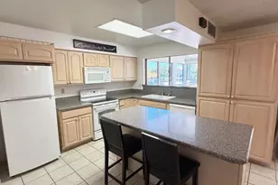 923 S Ember Cir, Mesa, AZ 85208 - Photo 2