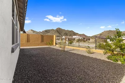 21294 W Roanoke Avenue, Buckeye, AZ 85396 - Photo 30