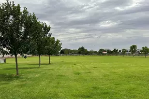 37262 N Sierra Vista Dr, San Tan Valley, AZ 85140 - Photo 24