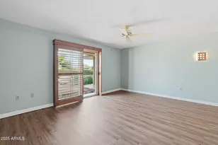 9818 W Emberwood Dr, Sun City, AZ 85351 - Photo 12