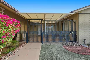 9818 W Emberwood Dr, Sun City, AZ 85351 - Photo 2