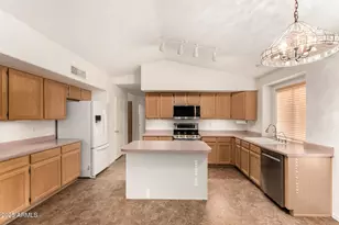 457 W Monterey Ave, Mesa, AZ 85210 - Photo 18