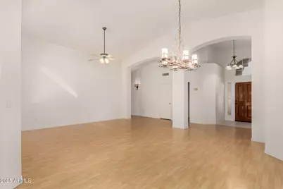 457 W Monterey Avenue, Mesa, AZ 85210 - Photo 6