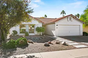 501 W Sereno Dr, Gilbert, AZ 85233 - Photo 2