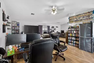 758 E Pepper Dr, Casa Grande, AZ 85122 - Photo 12