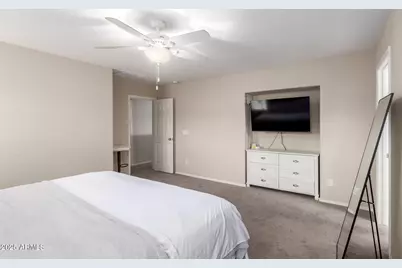 10402 W Louise Drive, Peoria, AZ 85383 - Photo 16