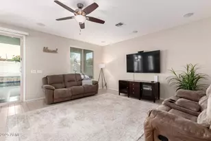 10402 W Louise Dr, Peoria, AZ 85383 - Photo 6