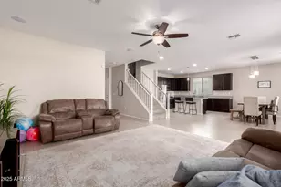 10402 W Louise Dr, Peoria, AZ 85383 - Photo 6