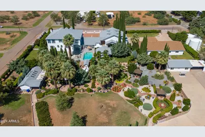 2204 N Maple Avenue, Huachuca City, AZ 85616 - Photo 4