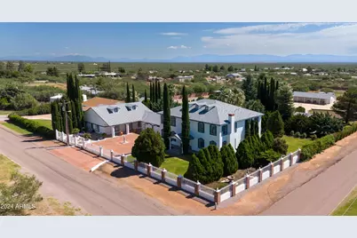 2204 N Maple Avenue, Huachuca City, AZ 85616 - Photo 2