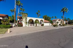 8614 E Cheryl Dr, Scottsdale, AZ 85258 - Photo 4