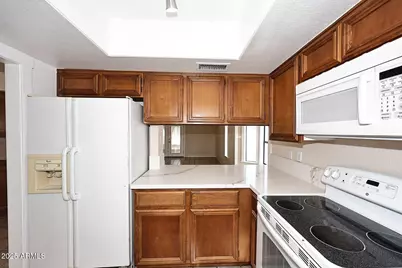 420 W Sandra Terrace, Phoenix, AZ 85023 - Photo 6