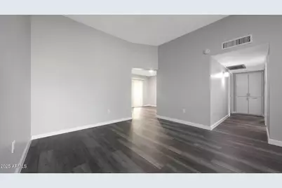 9903 W Hawthorn Drive, Sun City, AZ 85351 - Photo 14