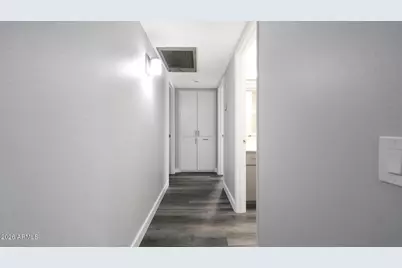 9903 W Hawthorn Drive, Sun City, AZ 85351 - Photo 10