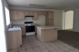 8746 W Manzanita Dr, Peoria, AZ 85345 - Photo 4