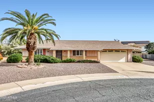 9205 W Raintree Dr, Sun City, AZ 85351 - Photo 2