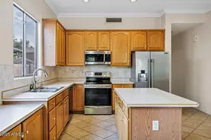 918 E Loma Vista St, Gilbert, AZ 85295 - Photo 14