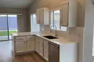 607 S Winthrop St, Gilbert, AZ 85296 - Photo 4